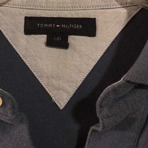Tommy Hilfiger Large Polo. - Picture 3 of 3